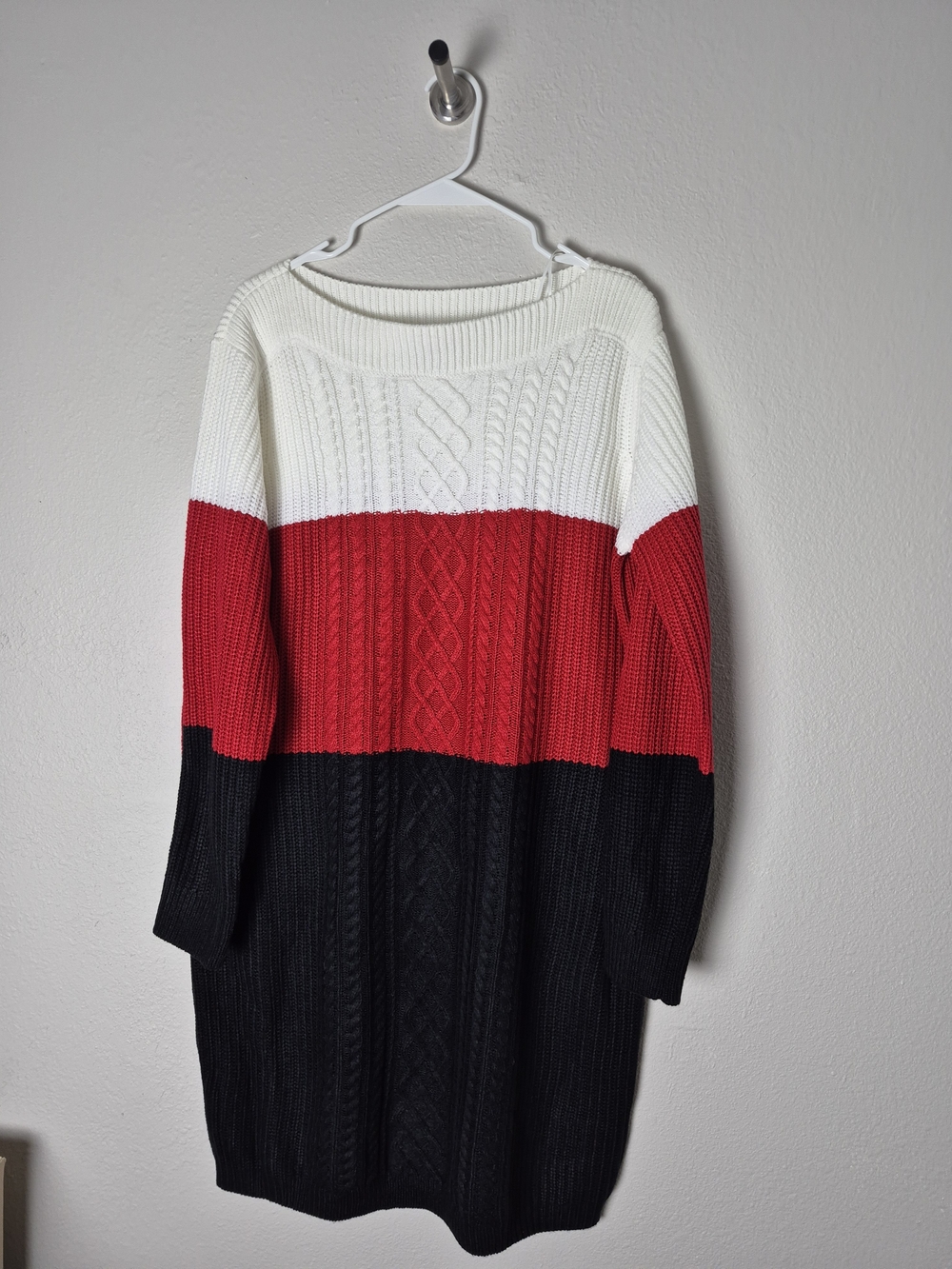 Tommy Hilfiger White Red Black Sweater Dress.New! Never Worn! Size XL Tall
